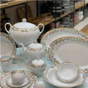 سرویس چینی 12 نفره زربن طرح گلستان مبلمونسرا مدل 291695