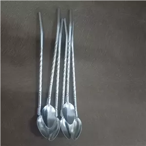 نی شربت خوری استیل پیچی سر قاشق دار مبلمونسرا مدل 277158