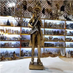 مجسمه نوازنده پلی استری کد 02 ، مجسمه نوازنده ایتالیایی کد 02 ، مجسمه موسیقی مبلمونسرا مدل 250948