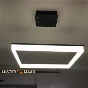 لوستر مربع مدرن ماد تک طبقه سه حالته آفتابی مهتابی نچرال سایز 50 در 50 با ریموت مبلمونسرا مدل 244974