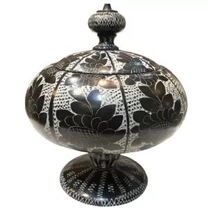 شکلات خوری سنگی مدل ترنج پایه دار مبلمونسرا مدل 295252 