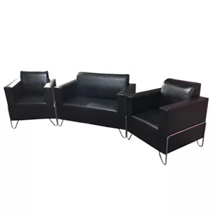 مبل اداری مدل لیو گلدوزی مشکی مبلمونسرا مدل 215086