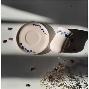 فنجان و نعلبکی طرح گل ریز آبی مبلمونسرا مدل 272038