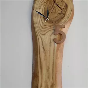 ساعت دیواری چوبی با عدد معرق شده مبلمونسرا مدل 237226