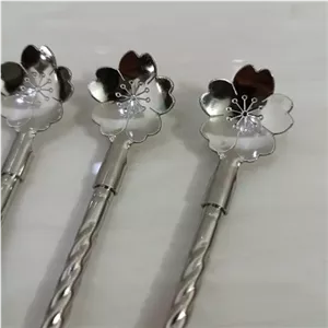 نی شربت خوری استیل ، قاشق نی دار استیل ، نی نوش شربت مبلمونسرا مدل 274079