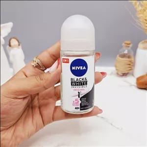 مام رول دئودورانت ضد تعریق زنانه n.ی .v..ا  مدل Black & White Invisible Clear حجم 50 میل ترک