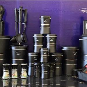 ✅سرویس آشپزخانه ۲۹ پارچه کمر باریک شفق  کمر نقره ای  رنگ‌بندی:مشکی ،سفید،نقره ای