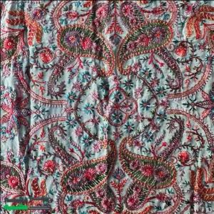 پارچه حریر زمینه ابی روشن و گلدوزی سنتی