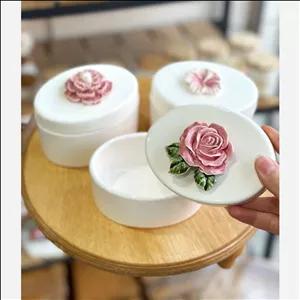 قندان سرامیکی بیضی طرح برجسته