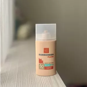 فلوئید ضد آفتاب رنگی مای SPF 50 مدل Smart Defense حاوی محافظ UVA و UVB ‌مناسب انواع پوست حجم 50 میلی‌ لیتر