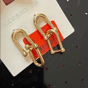 ميخي طرح تيفاني مشابه طلا