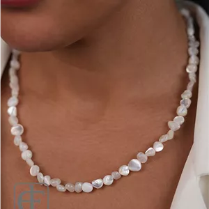گردنبند سنگ صدف کد 3097