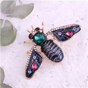 سنجاق سینه مگس گوچی