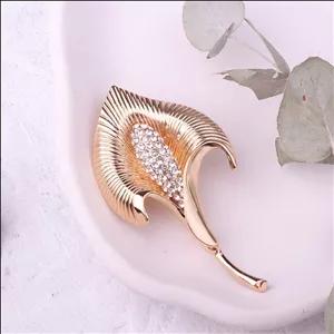 سنجاق سینه شیپوری