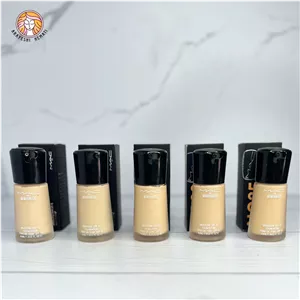 کرم پودر مک شیشه ای اورجینال MAC (در 5 رنگ پرطرفدار)