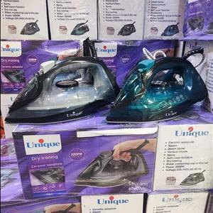 اتو لباس برند یونیک مدل ۷۰۶۳