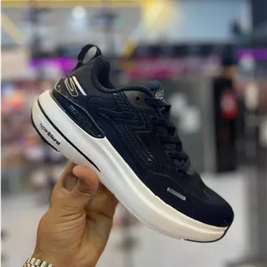 کفش اسکیچرز زنانه  مکس کوشن اورجینال مخصوص پیاده‌روی و روزمرگی