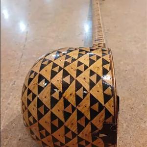 ساز سه تار معرق کاری شده اثر استاد میر شریفی