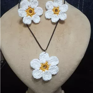 ست گوشواره و گردنبند مدل شکوفه