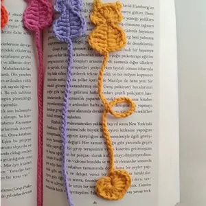 نشانه گذار کاموایی کتاب مدل گربه قلبی