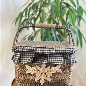 سبد پیک نیک درب دار مدل گل رز