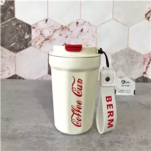 تراول‌ ماگ کافی‌ کاپ کوکاکولا