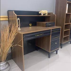 میز تحریر پارمین