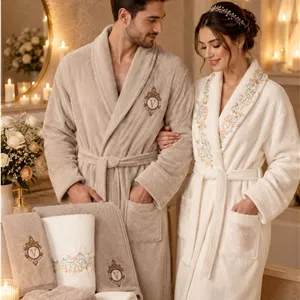 سرویس حوله ۱۰ تیکه Ventura گلدوزی شده (کرمی نباتی) مخصوص عروس و داماد با الیاف نخی نرم و فوق‌جاذب و طراحی شیک و مجلسی، مناسب هدیه و مراسم عروسی، اصل و اورجینال با گارانتی معتبر و ضمانت اصالت - موجودی بسیار محدود و ویژه
