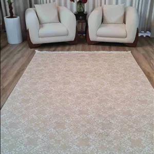 فرشینه مدرن طرح گلدار ریز، رنگ کرم-بژ روشن