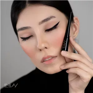 خط چشم ماژیکی ضدآب این لی