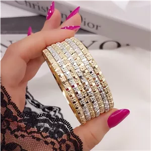النگو زنانه ۳ میل طلای روس مدل آوا دورنگ، پک ۷ عددی