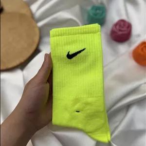 جوراب نایک سبز شبرنگ