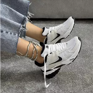 کتونی نایک V2K – سبک، مدرن و مناسب استایل روزمره