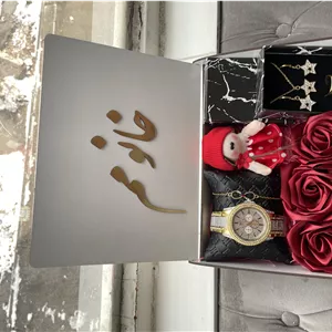 پک هدیه لاکچری زنانه مدل ستاره | شامل ساعت، دستبند، گردنبند، عروسک، گل رز| بسته‌بندی جذاب – ارسال رایگان