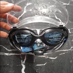 عینک شنا مشکی فری شارک