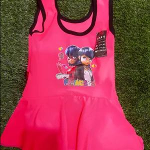 مایو شنا دخترانه دامنی بچگانه رنگ صورتی و قرمز و فسفری  و نارنجی سایز ۱ تا ۴