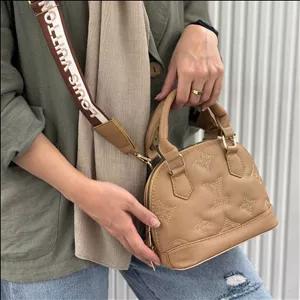 کیف زنانه لویی ویتون کد T-bad406