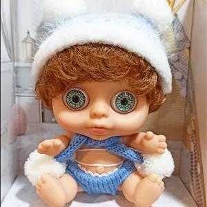 عروسک چشم درشت