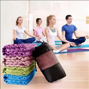 مت و زیرانداز حوله‌ای یوگا (Yoga Towel) ضخامت ۴ میل | ضد لغزشکیف حمل