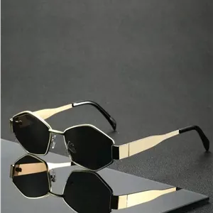 عینک آفتابی چندضلعی مشکی فشن مردانه زنانه کد 15