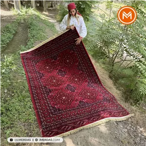 فرش گبه کد 4444 زمینه لاکی