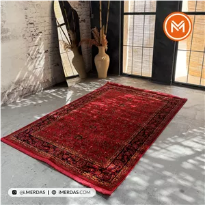 فرش گبه هرمس کد 6059 زمینه لاکی