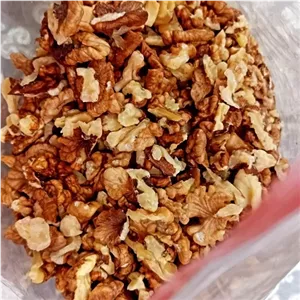 مغز گردو فسنجونی پرچرب