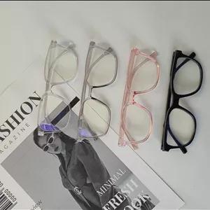 عینک بلوکات مربعی اسپورت مناسب خانم ها و آقایان همراه با کاور عینک هدیه 🎁