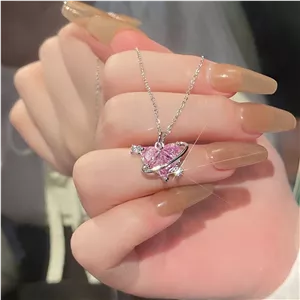 نیمست گردنبند و گوشواره قلب زحل
