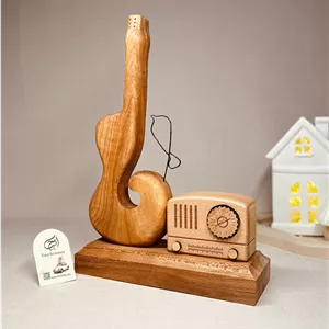 گیتار چوبی موزیکال فِلو