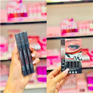 خط چشم ماژیکی هدی بیوتی 🖤