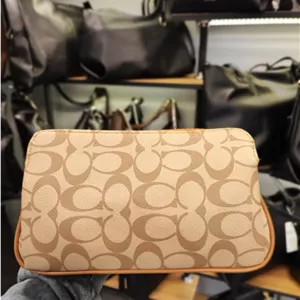 کیف دوشی طرح کوچ (coach) کد 2608