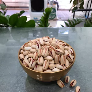 پسته بادامی سایز درشت