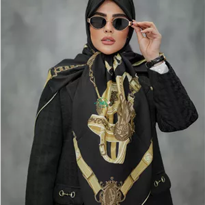 روسری طرح هرمس کمربندی وسط ساده مشکی طلایی